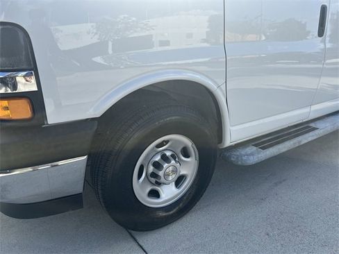 Used 2024 Chevrolet Express 2500 w/ Driver Convenience Package image 19