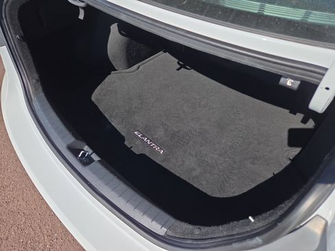 Used 2017 Hyundai Elantra Value Edition w/ Cargo Package image 34