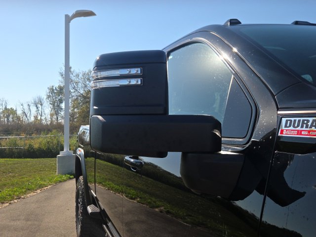 Used 2025 GMC Sierra 2500 AT4X AWD/4WD image 5