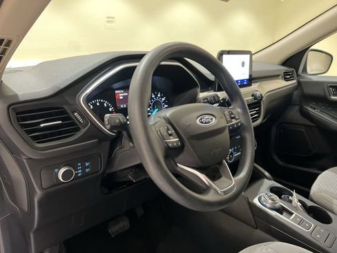 Used 2020 Ford Escape SE FWD image 9