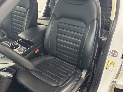 Certified 2019 Ford Edge SEL w/ Equipment Group 201A image 10