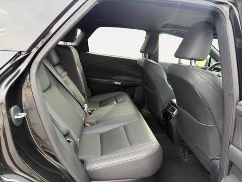 Used 2025 Lexus RX 350 Premium w/ Convenience Package image 18