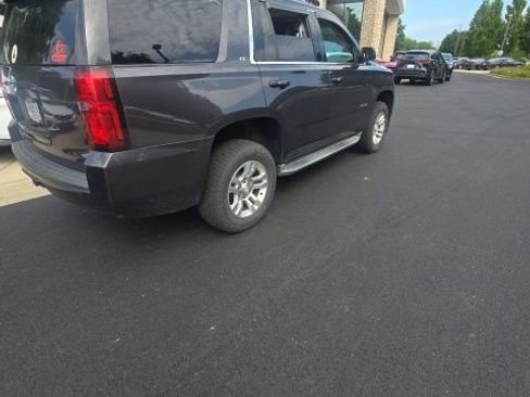 Used 2016 Chevrolet Tahoe LT w/ Luxury Package AWD/4WD image 4