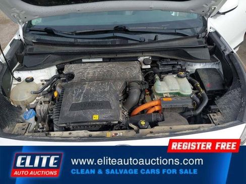 Used 2017 Kia Niro LX FWD image 19