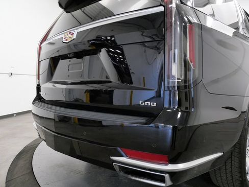 Used 2024 Cadillac Escalade Premium Luxury Platinum AWD/4WD image 41