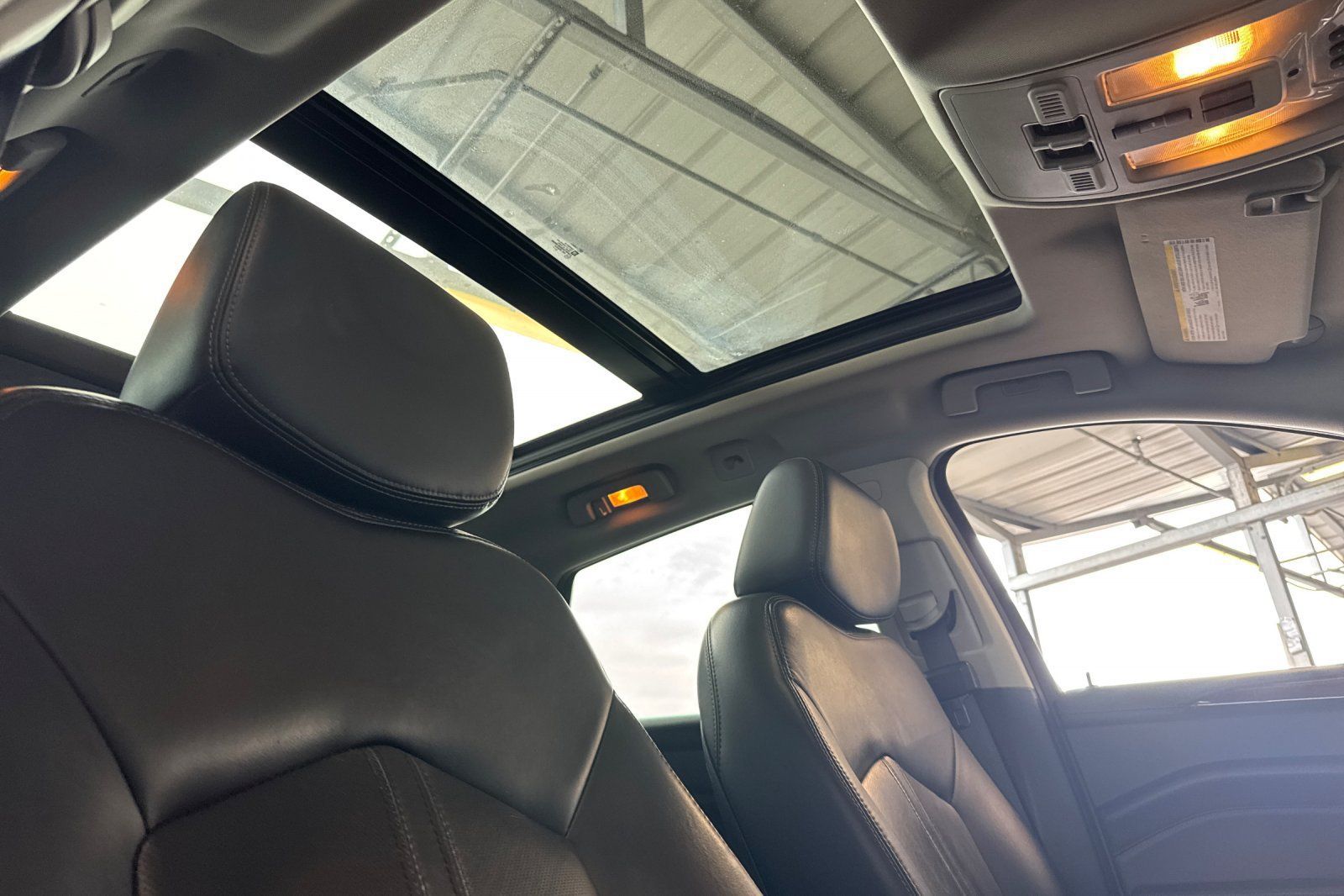Used 2016 Cadillac SRX Premium AWD/4WD image 18