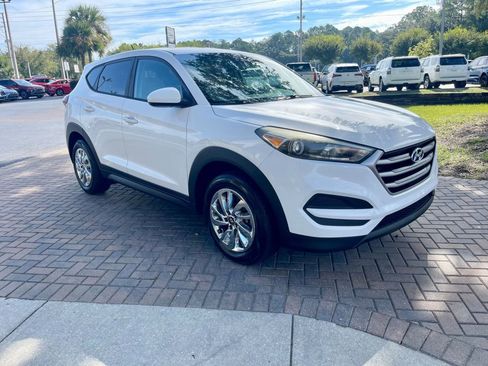 Used 2017 Hyundai Tucson SE image 8
