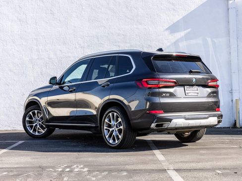 Used 2023 BMW X5 xDrive40i w/ Premium Package AWD/4WD image 5