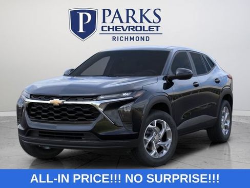 New 2026 Chevrolet Trax LS w/ LS Convenience Package FWD image 4