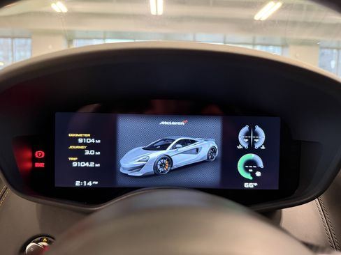 Used 2019 McLaren 600LT RWD image 17