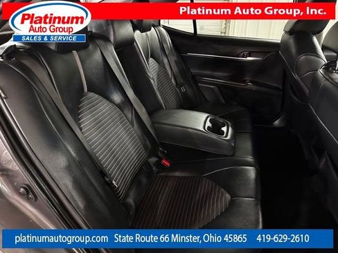 Used 2018 Toyota Camry SE image 37