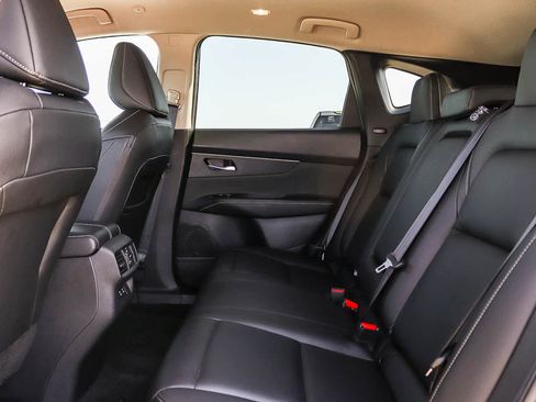 Used 2025 Nissan Murano SV AWD/4WD image 18