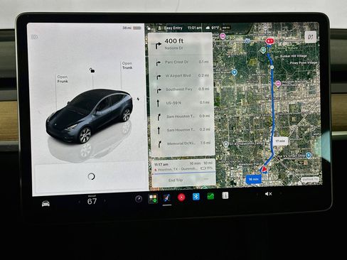 Used 2024 Tesla Model Y Long Range AWD/4WD image 21