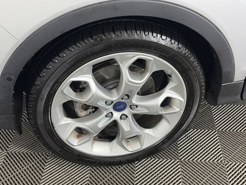 Used 2013 Ford Escape Titanium w/ Parking Technology Pkg FWD image 13