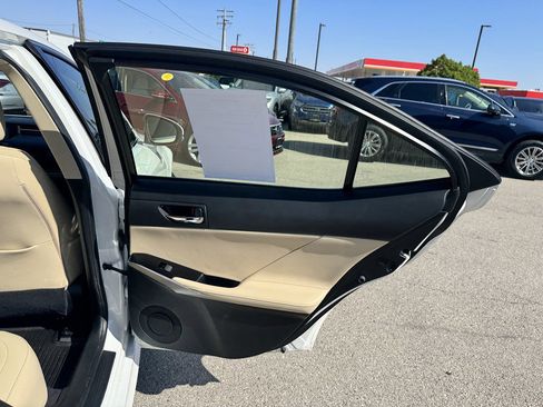Used 2015 Lexus IS 250 AWD w/ Navigation System Package image 17