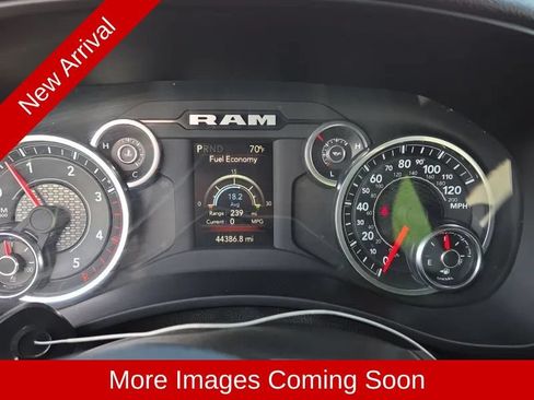 Used 2024 RAM 2500 Big Horn AWD/4WD image 12