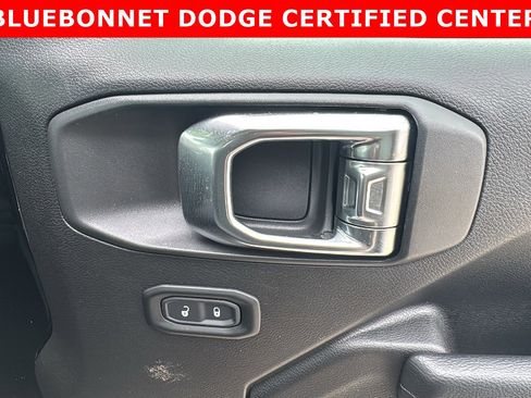 Used 2025 Jeep Gladiator Sport AWD/4WD image 31