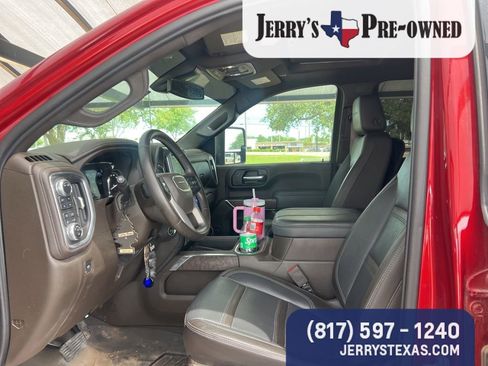 Used 2023 GMC Sierra 2500 Denali AWD/4WD image 7