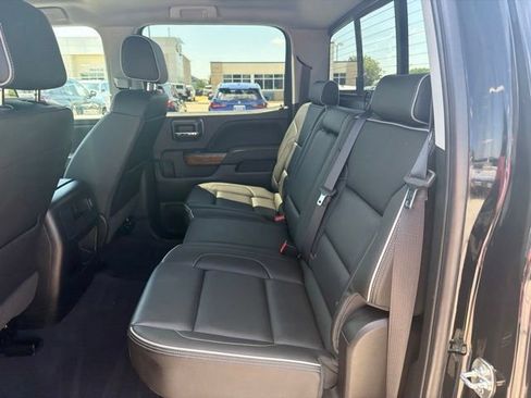 Used 2018 Chevrolet Silverado 1500 High Country AWD/4WD image 18