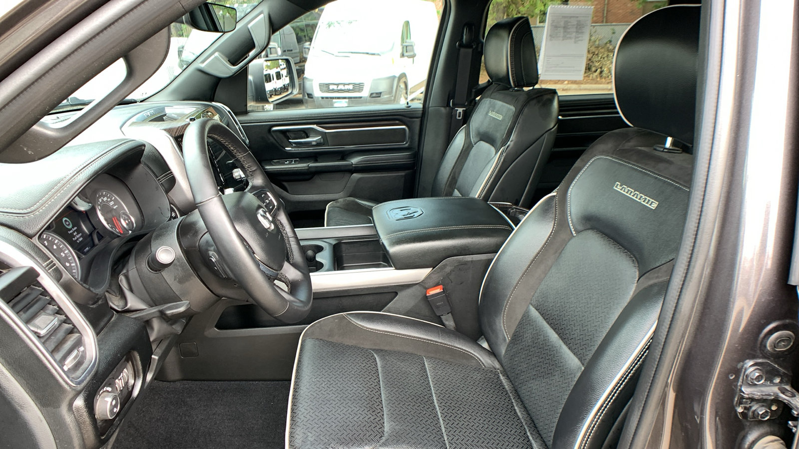 Used 2026 RAM 1500 Laramie w/ Sport Appearance Package AWD/4WD image 14