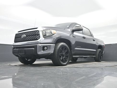 Used 2019 Toyota Tundra SR5 w/ SR5 Upgrade Package RWD image 25