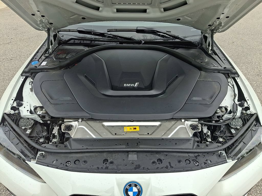 Used 2023 BMW i4 eDrive40 w/ M Sport Package RWD image 29
