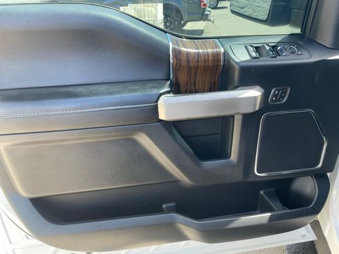 Used 2020 Ford F150 Lariat AWD/4WD image 13