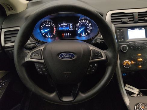 Used 2020 Ford Fusion S FWD image 22