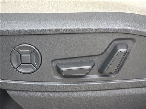 New 2025 Audi Q5 Premium image 15