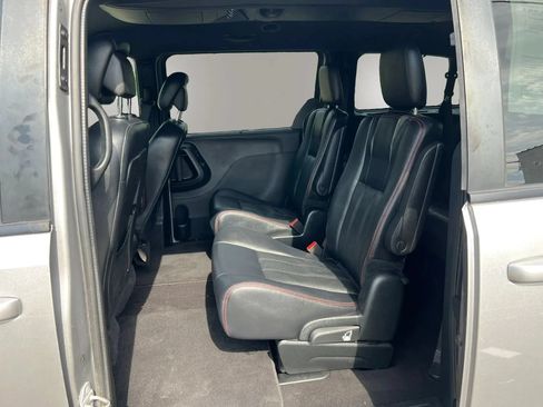 Used 2017 Dodge Grand Caravan GT FWD image 28