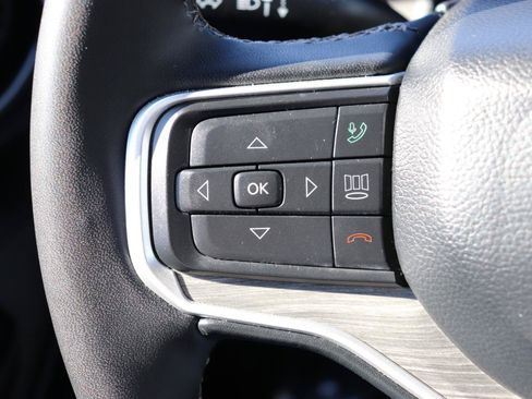 Used 2024 Jeep Wagoneer Series III AWD/4WD image 36