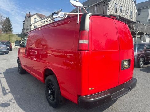 Used 2015 Chevrolet Express 2500 RWD image 8