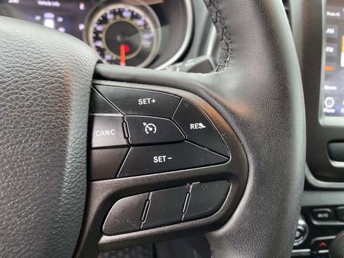 Certified 2022 Jeep Cherokee Trailhawk image 19