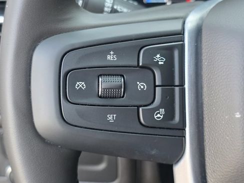 Used 2023 GMC Yukon SLT w/ SLT Luxury Package RWD image 38