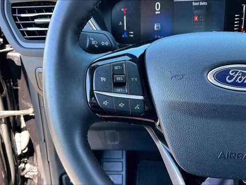Certified 2024 Ford Escape Active AWD/4WD image 17