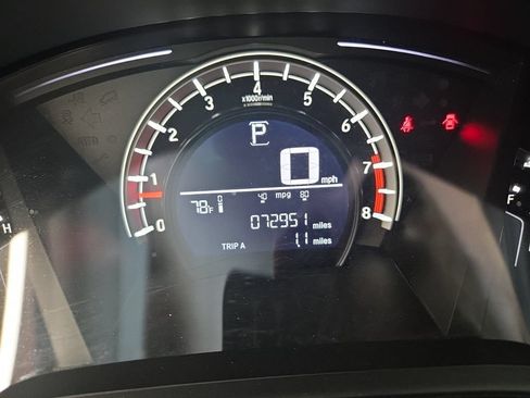 Used 2018 Honda CR-V LX image 2