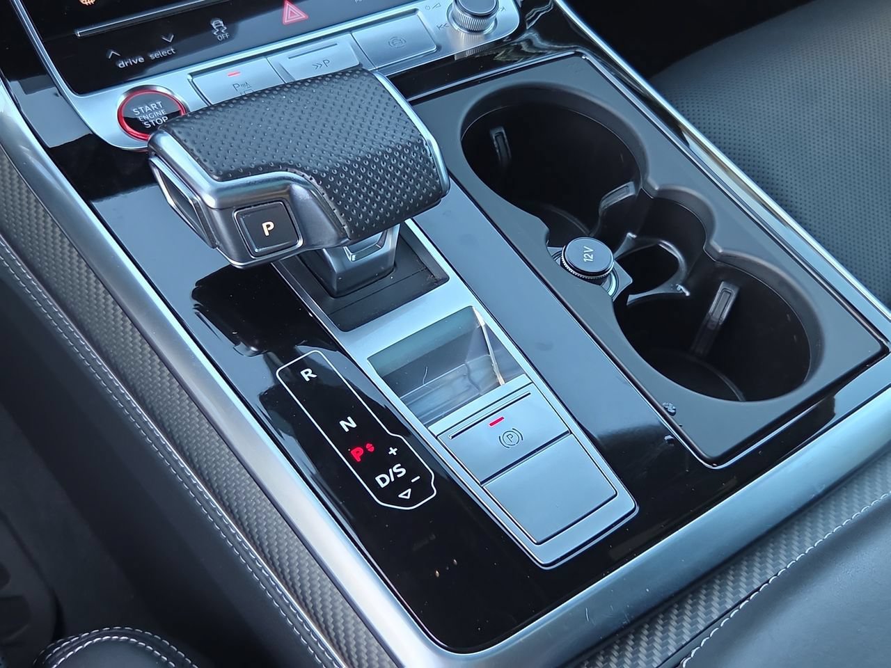 Used 2024 Audi SQ8 Prestige w/ Prestige Package AWD/4WD image 16