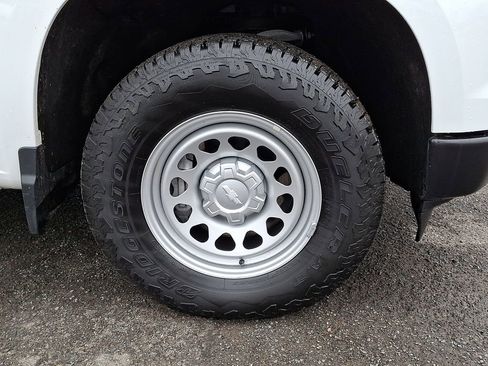 Used 2026 Chevrolet Silverado 1500 W/T w/ WT Value Package image 34