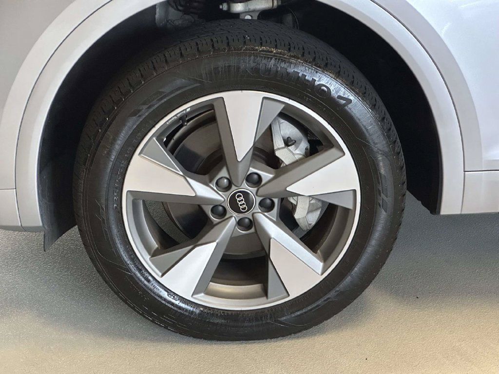 Used 2023 Audi Q5 2.0T Premium AWD/4WD image 8