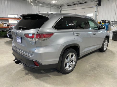 Used 2016 Toyota Highlander Limited Platinum image 6