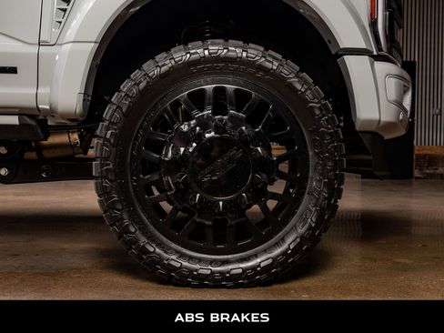 Used 2026 Ford F450 Platinum w/ Platinum Plus Package image 12