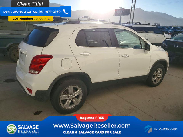 Used 2018 Chevrolet Trax LT w/ Driver Confidence Package AWD/4WD image 4