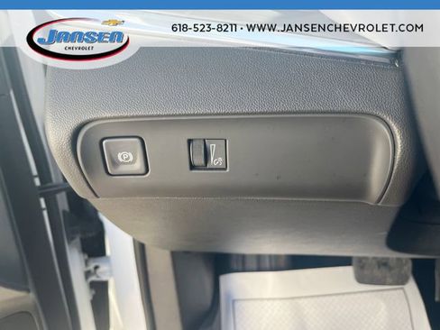 Used 2023 Buick Enclave Essence w/ Experience Buick Package FWD image 17