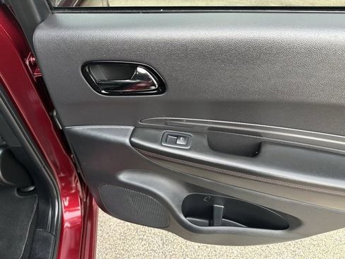 Used 2023 Dodge Durango GT image 17