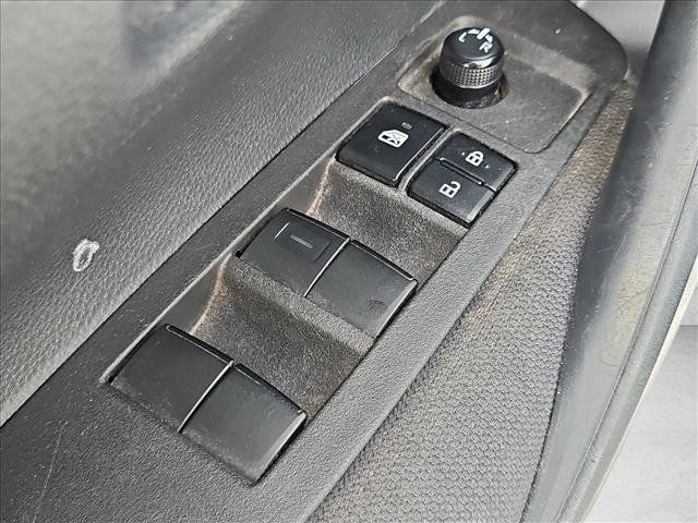 Used 2025 Toyota Corolla LE FWD image 10