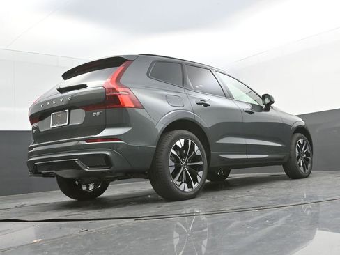 New 2026 Volvo XC60 B5 Plus w/ Climate Package AWD/4WD image 34