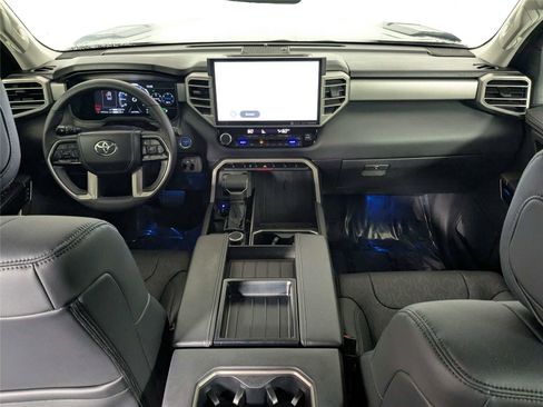 Used 2024 Toyota Tundra Limited AWD/4WD image 31