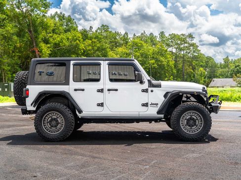 Used 2022 Jeep Wrangler Unlimited Sport AWD/4WD image 12