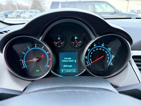 Used 2011 Chevrolet Cruze LT image 14