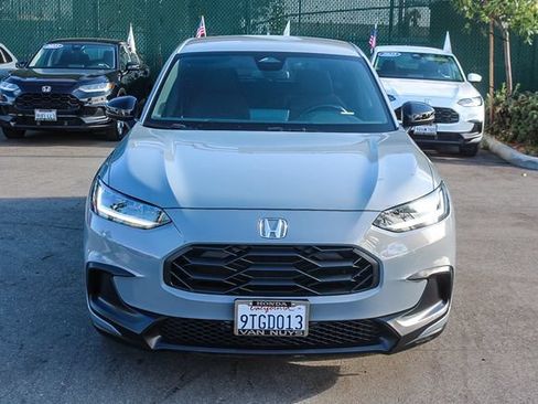 Used 2025 Honda HR-V Sport image 2